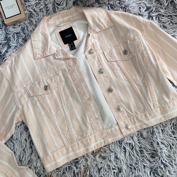 Forever 21 Nude/pink stripe crop denim jacket Sz S - Picture 1 of 5